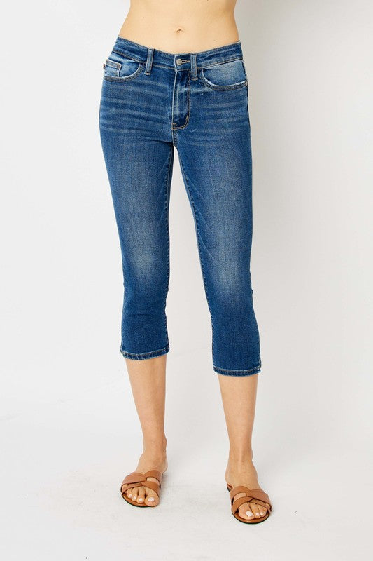 Judy Blue Mid Rise Capris with Side Slits